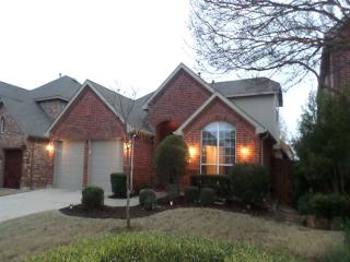 1310 Golf Club Dr, Argyle TX  76226-7379 exterior