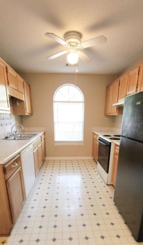 181 Brandon Ridge Cir, Stockbridge GA  30281-6468 exterior