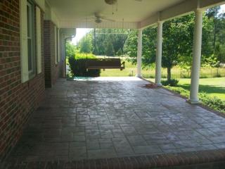 402 Windy Hill Rd, Central SC  29630-8557 exterior
