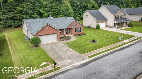 376 Red Bud Rd, Jefferson GA  30549-9029 exterior