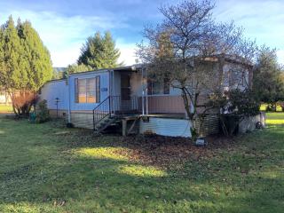 18630 Abbey Pl, Bellingham, WA 98229-8215