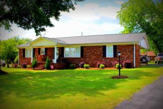620 Gowan Rd, Inman, SC 29349-7883