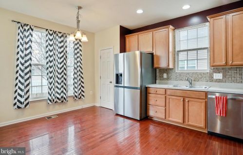 399 Lord Fairfax St, Charles Town WV  25414-2609 exterior