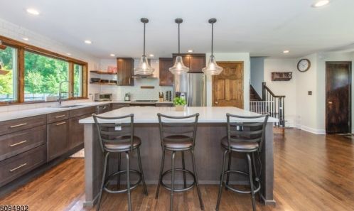 283 Pleasant Hill Rd, Roxbury Township, NJ 07836-9180