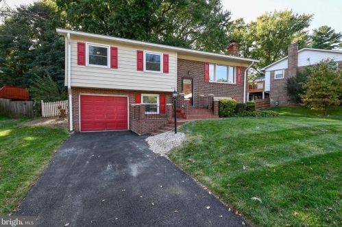 13408 Kingsman Rd, Woodbridge, VA 22193-4813