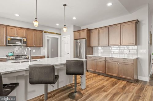 412 Constitution Dr, Ephrata PA  17522 exterior
