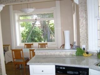571 Buena Vista Ave, San Francisco CA  94117-4106 exterior