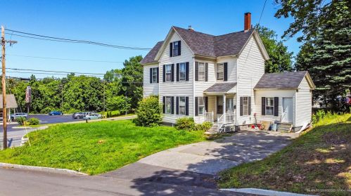 53 Bangor St, Augusta, ME 04330-4806