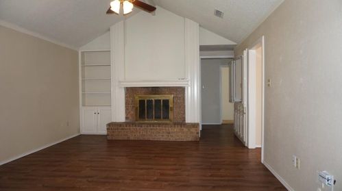 5341 Bob Dr, Fort Worth TX  76180-5965 exterior