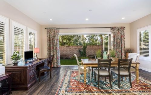 18 Shadybend, Irvine CA  92602-0844 exterior