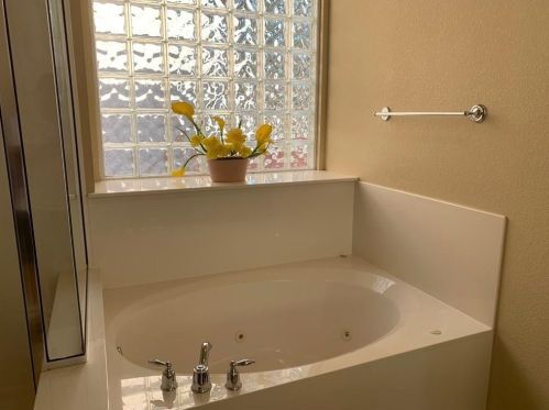 16304 Almaden Dr, Austin TX  78717-3889 exterior