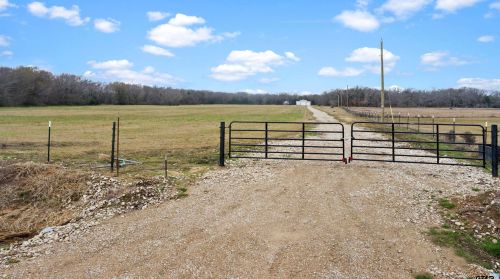 1027 Vz County Road 1502, Van, TX 75790-2735