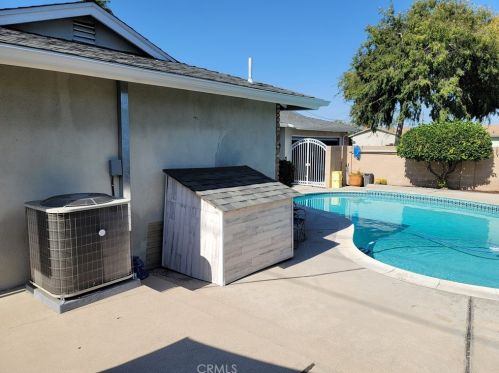 937 Cambria St, Anaheim CA  92801-3220 exterior