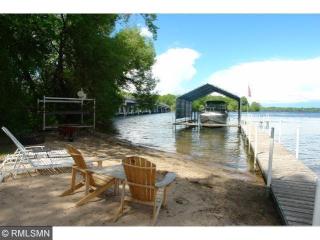 1901 Beach Ln, Orono, MN 55391-9793