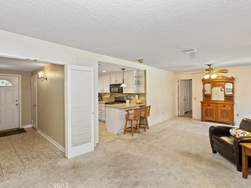 5550 Gloucester Way, Riverside CA  92506-3425 exterior