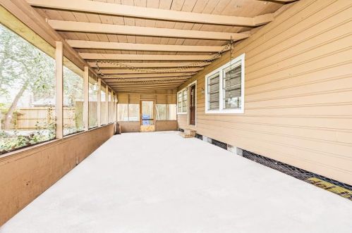 17624 White Perch Lk Dr, Conroe TX  exterior
