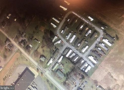 475 Wabash Rd, Ephrata PA  17522-9691 exterior