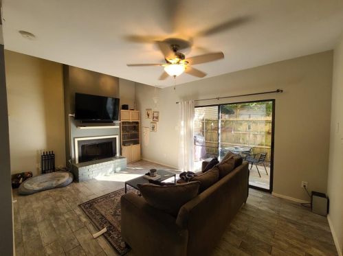 5014 Cedar Springs Rd, Dallas, TX 75235-8773