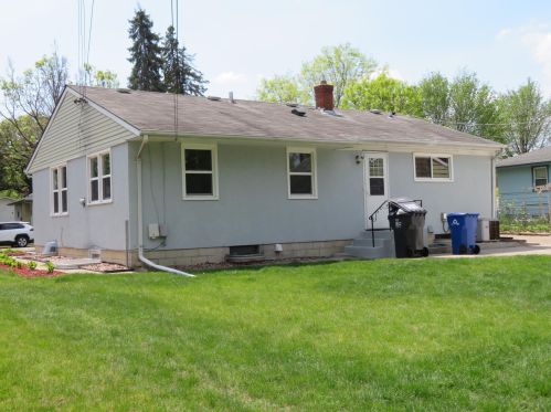 1377 Ames Ave, Saint Paul, MN 55106-3518