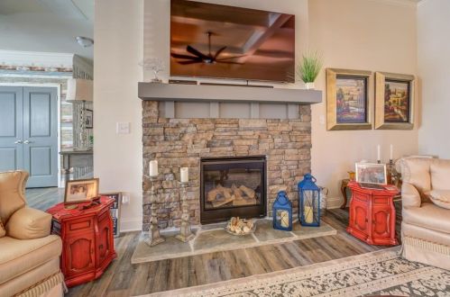 1558 Renaissance Dr, Conyers GA  30012-3895 exterior