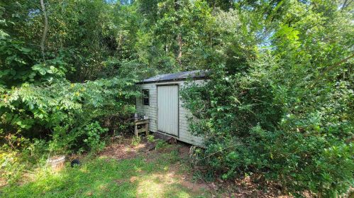 150 Hyde Cir, Newnan, GA 30263-4635