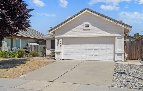 5407 Laguna Crest Way, Elk Grove, CA 95758-7330
