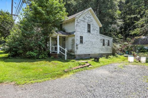 111 Crawfords Corner Rd, Holmdel Village, NJ 07733-1948