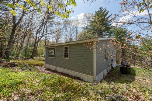 25 Mayhew Tpke, Groton, NH 03241-7504
