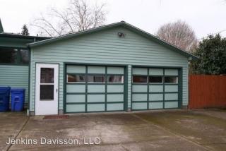 3636 Franklin St, Portland OR  97202-1831 exterior