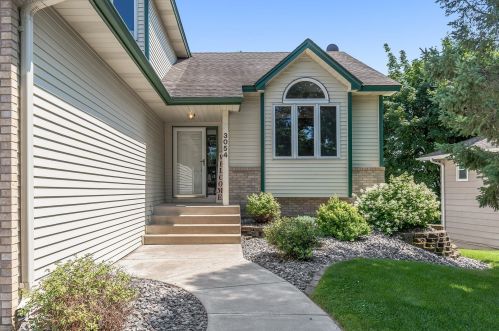 3054 121st Ln, Minneapolis, MN 55433-1786
