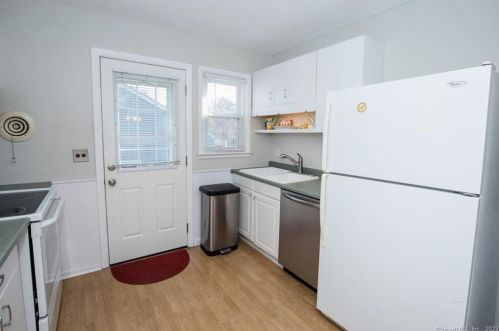 26 Sunrise Cir, Wallingford CT  06492-3225 exterior