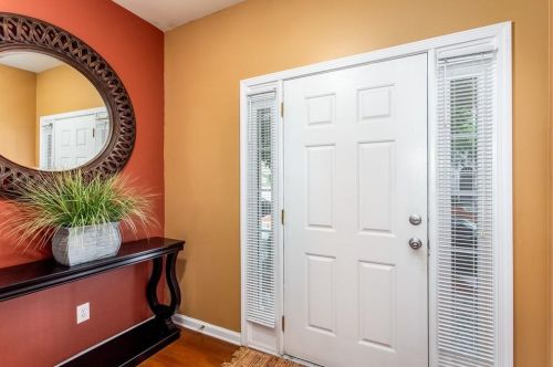 720 Celeste Ln, Atlanta GA  30331-8606 exterior