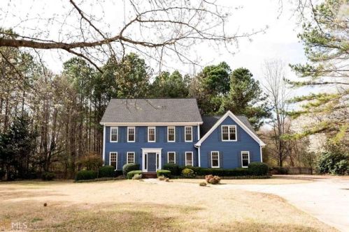 1011 Fernwood Dr, Bogart, GA 30622-4222
