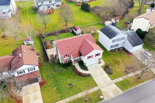 1207 Pinetree Ln, Hanover Park, IL 60103-5828