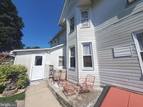 242 4 St, Bangor PA 18013-1816 exterior