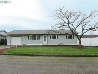 775 8th St, Harrisburg, OR 97446-9531
