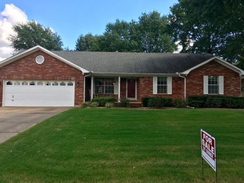 952 Paul Dr, Conway, AR 72034-8300