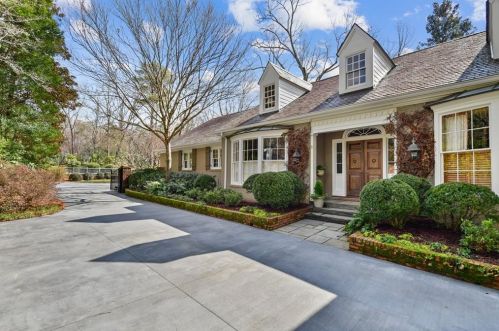 2877 Howell Mill Rd, Atlanta, GA 30327-1333