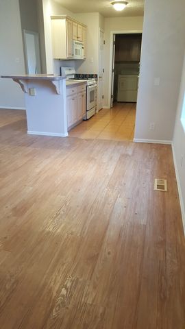 467 Brewer Ct, Pueblo, CO 81007-1884