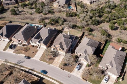 829 Catalina Ln, Austin TX  78737-4715 exterior
