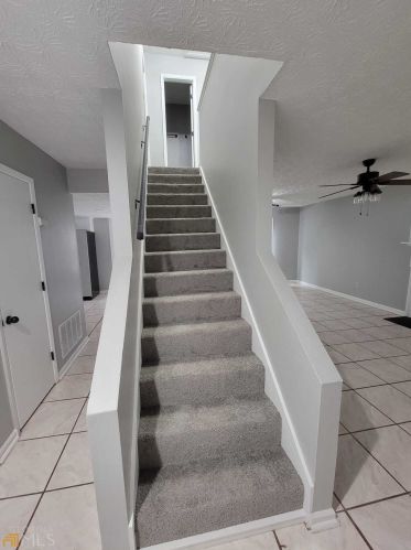 6688 Branchview Ct, Rex GA 30273-2156 exterior