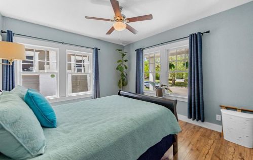 2253 6th Ave, Fort Worth TX  76110-1807 exterior