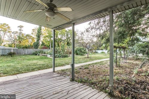 251 Hanover St, Carlisle PA  17013-1928 exterior