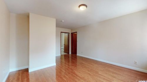 625 California Ave, Glendale CA  91203-1573 exterior
