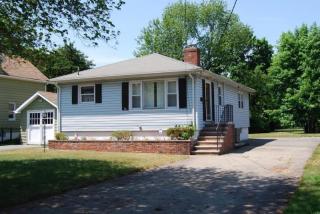 28 Mandeville Ave, Pequannock Township, NJ 07440-1538