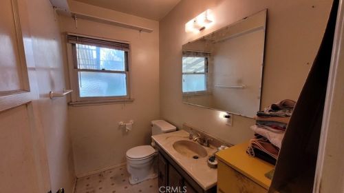 1708 Edna Dr, Santa Ana CA 92706-2424 exterior