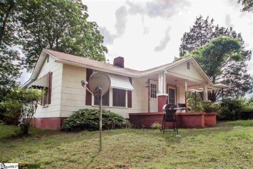 21 Lake Circle Dr, Piedmont, SC 29673-7817