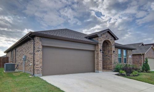 9116 Stone Mill Ln, Fort Worth, TX 76179-8119