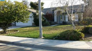 2539 Sweet Ave, Visalia, CA 93291-3156