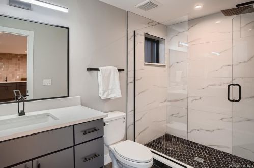 3949 Lipan St, Denver CO 80211-2547 exterior